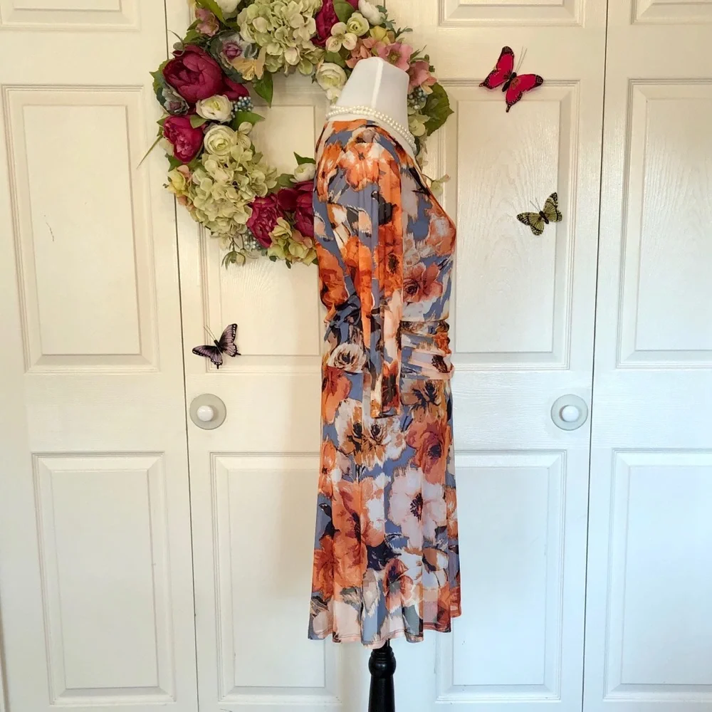 💼 En Focus Floral Fit and Flare Net Dress - Picture 3 of 8